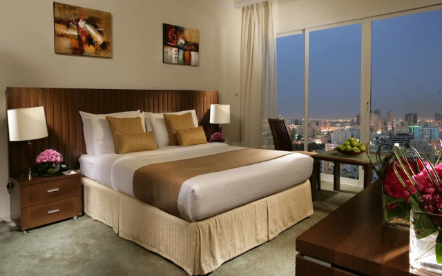 Land Mark Suites Hotel