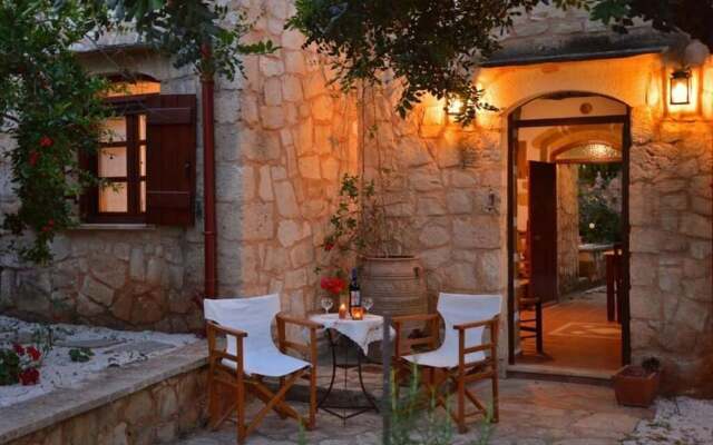 Apanemia Stone House in Crete