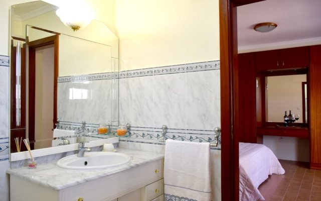 House With 2 Bedrooms in Paúl do Mar, With Wonderful sea View, Furnish
