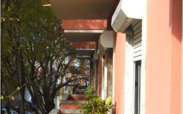 ALFAMA 3B - Balby's Bed&Breakfast