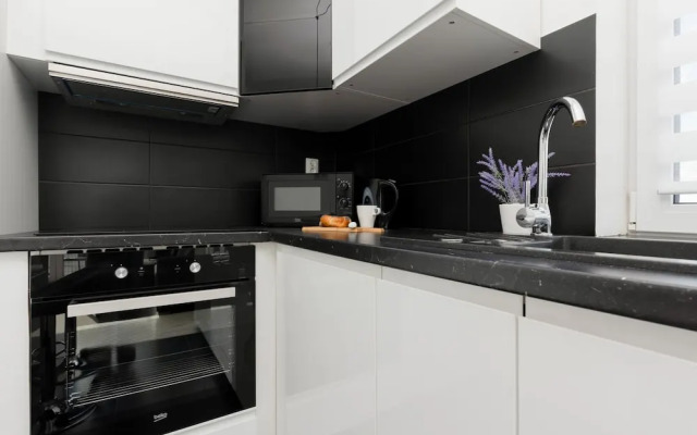 Szlachecka Apartment, Parking by Renters