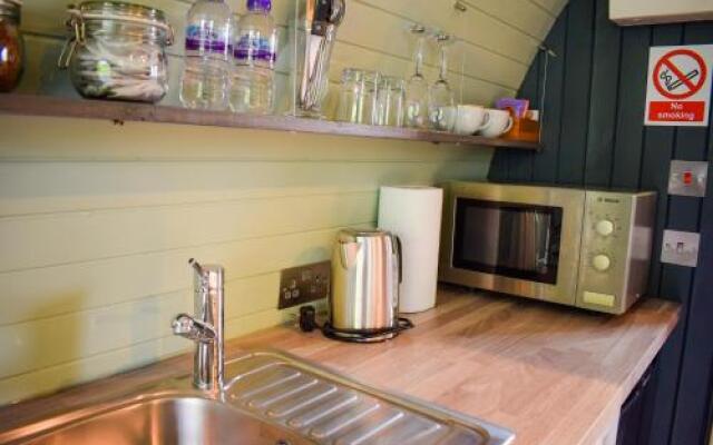 Inchree Rooms & Chalets