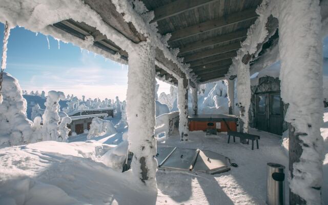 Ruka Peak