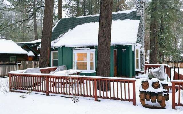 Twin Pines Lodge #2458