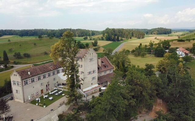 Hotel und Restaurant Schloss Castle Schwandegg