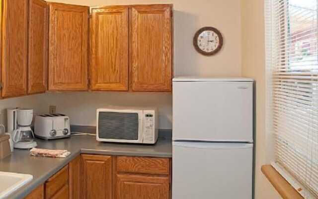 Austin's Chuckwagon Lodge