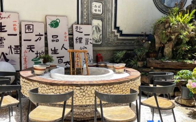 Yougu Xinlu Inn (Dali Qingyin)