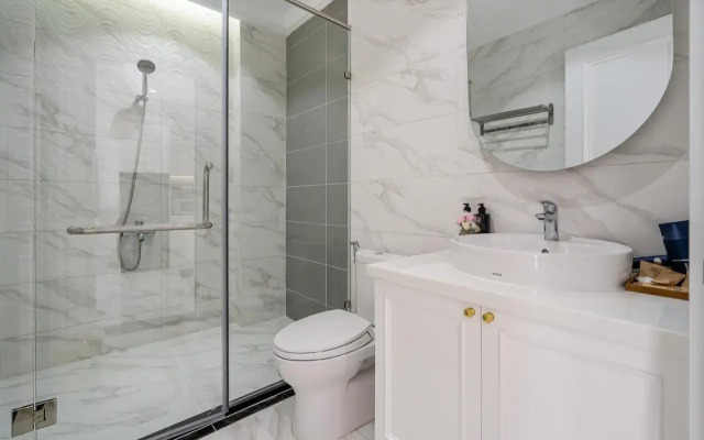 Royal Hotel Near Secc