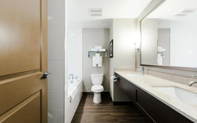 Holiday Inn Express & Suites Spruce Grove Stony Plain