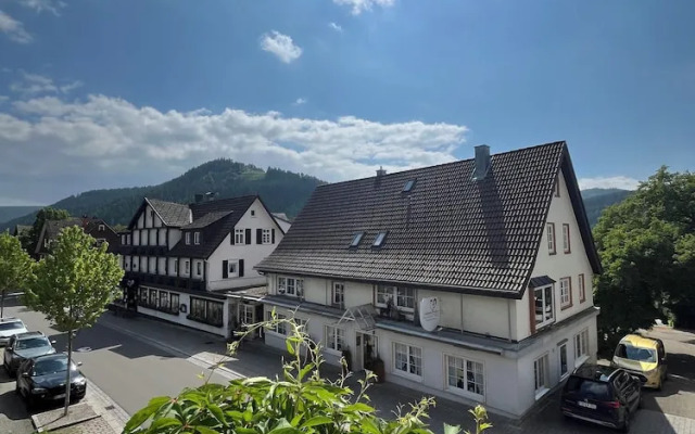 B&B Apart Hotel Goldener Hahn-Guesthouse
