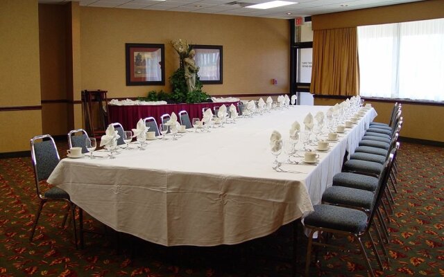 DoubleTree by Hilton Hotel Joplin