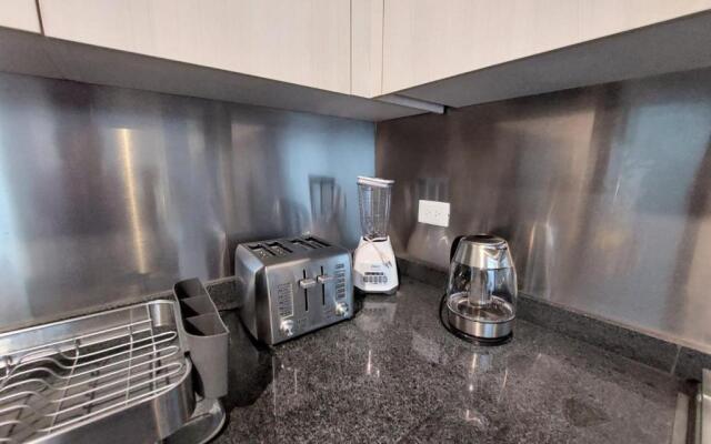 Business Apartment Spacious 2BR Near Plaza Cristal