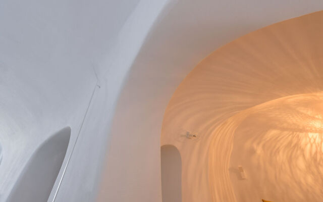 Solstice Luxury Suites