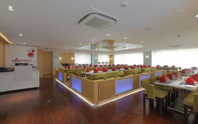 Hotel Silver Heights