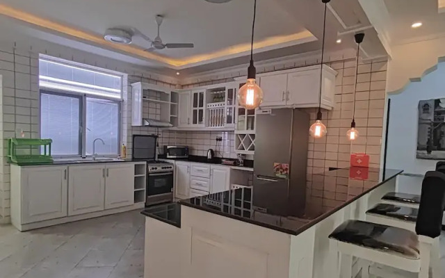 Ayaa Apartments