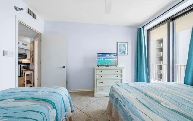 Pelican Pointe by Hosteeva