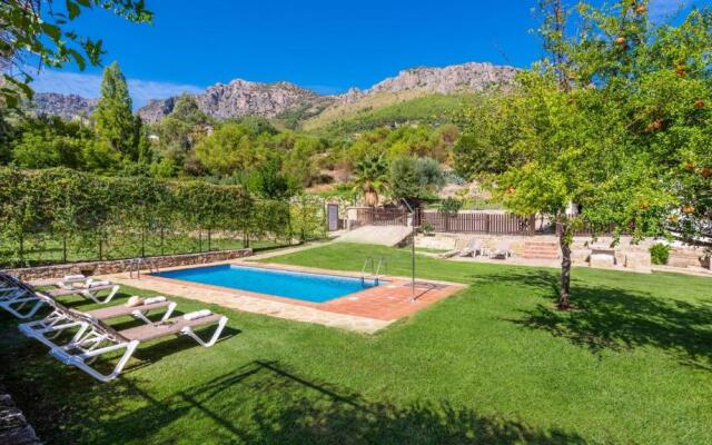 Casa La Pozailla Grazalema by Ruralidays