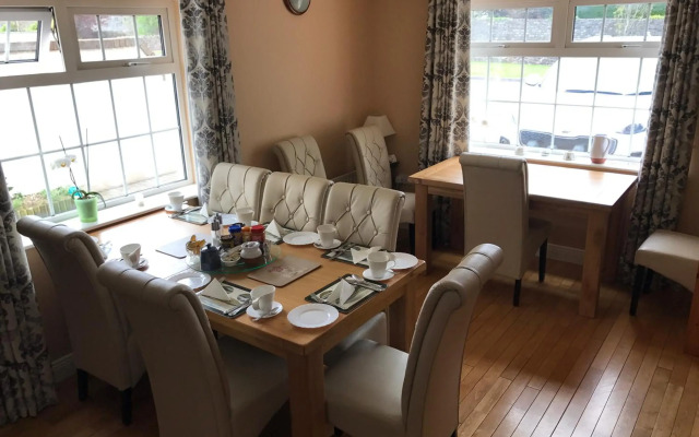 Derreen Tighue House