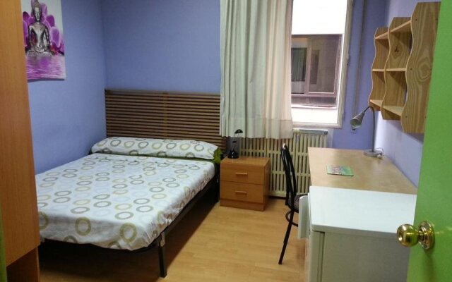 San Marius Muntaner  Hostel
