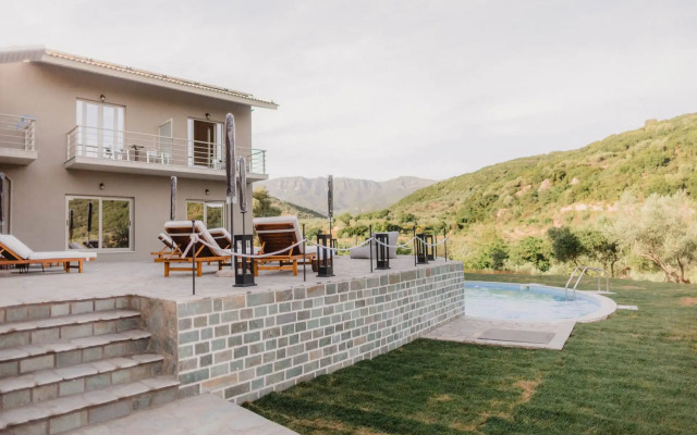 Socrates Organic Village - Wild Olive