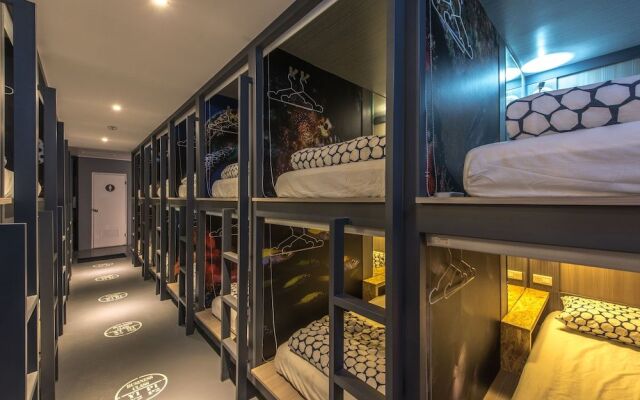 Zone17 diving station