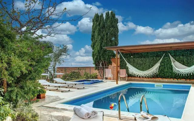 Villa Sorrentina With Panoramic Terrace