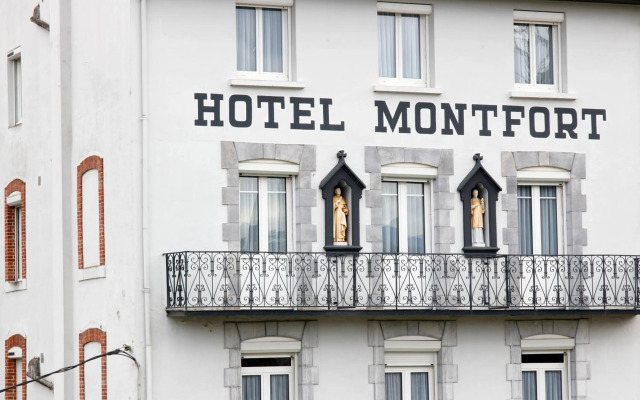 hotelImage