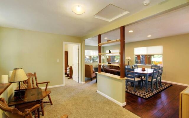 Ormsby House 1489O 4 Bedroom Home by RedAwning