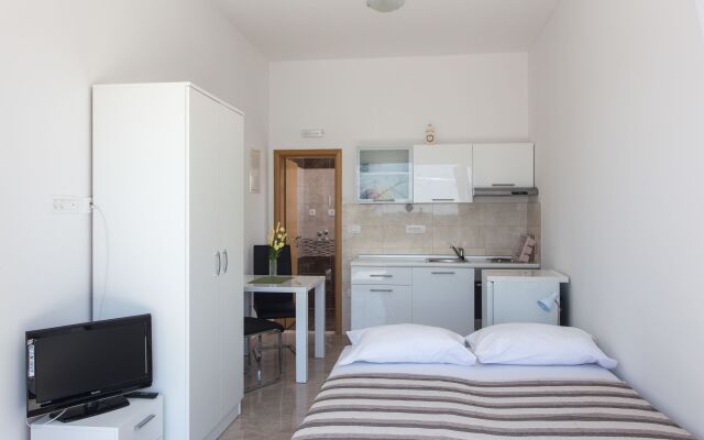 Apartments Villa Ari