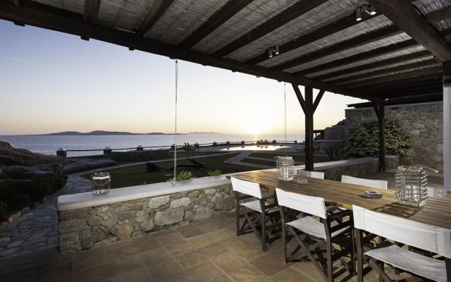 Mykopetra Villas