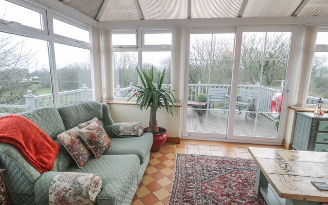 Crow's Nest Cottage