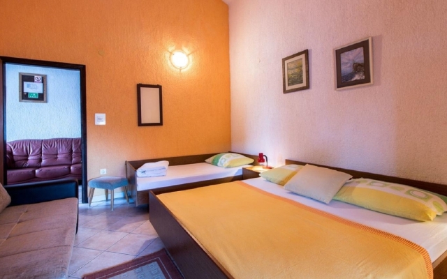 Apartment Davorka - with sea view: A2 Kampor, Island Rab