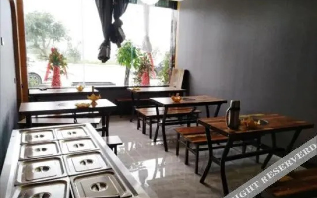 Shankee Hotel (Huangguoshu Scenic Area Baishui)
