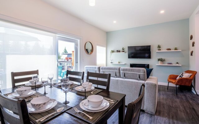 Peak Paradise by Revelstoke Vacations