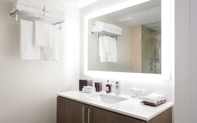 Iberostar Waves Miami Beach