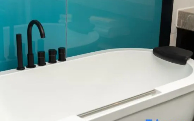 Xana Hotelle Hotel (Guangzhou Wanda Plaza Feixiang Park Subway Station)