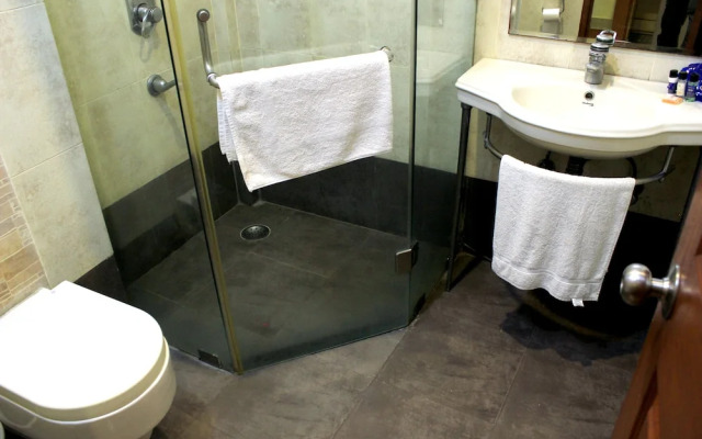 Hotel Palm Tree Palam Vihar