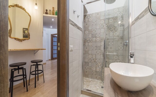 Multifunctional Apartment San Pietro