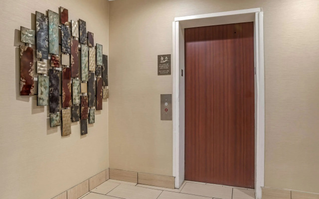Comfort Inn Opelika - Auburn