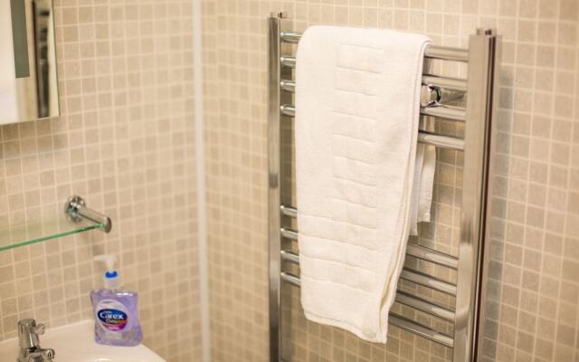 Budget Rooms Crosskeys