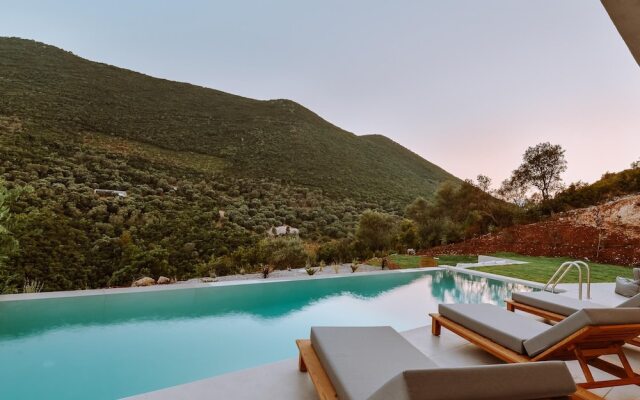 Theros Villas With Private Pool