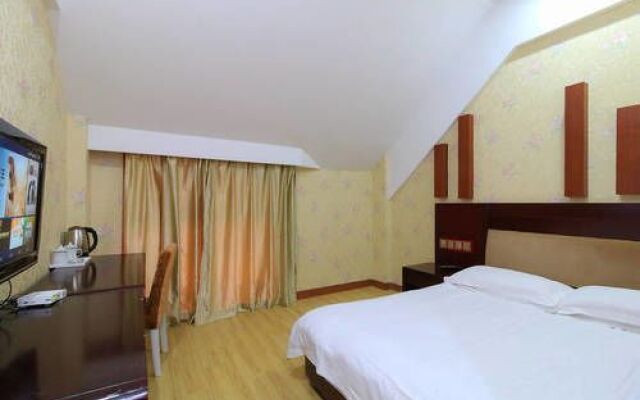 Yiwu Golden Place Hotel