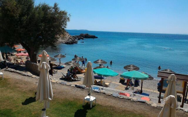 Glicorisa Beach