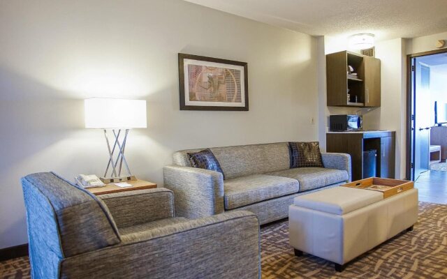 Ramada by Wyndham Southfield