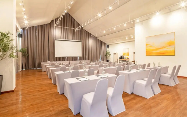 SureStay by Best Western Iconic Ari-Jatujak