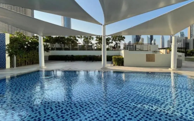 Downtown Views 1 BR Apartment high floor