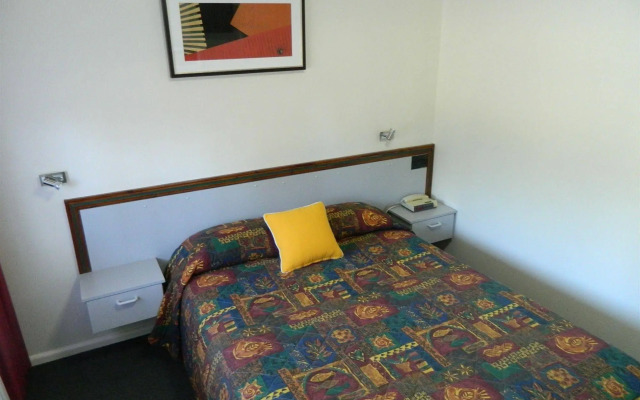 Orana Windmill Motel
