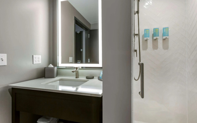 Vīb Hotel by Best Western Phoenix - Tempe