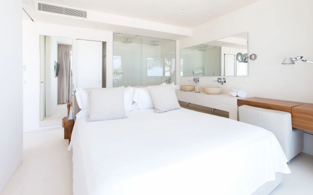 Destino Five Ibiza - 5-Star Grand Luxe Resort - Free Entrance to Pacha Club - Image 6