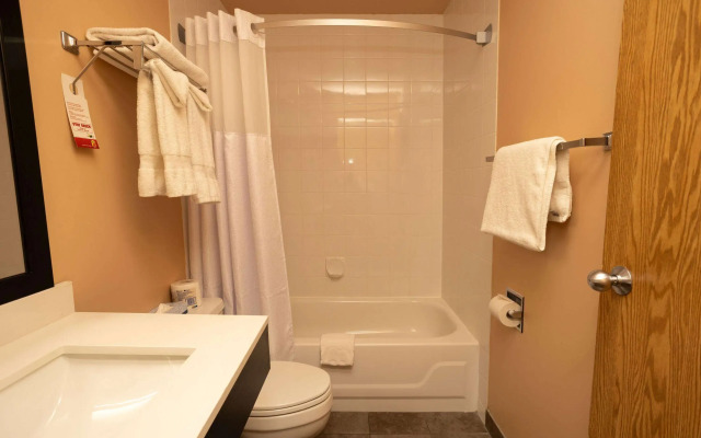 Ramada by Wyndham Cranbrook
